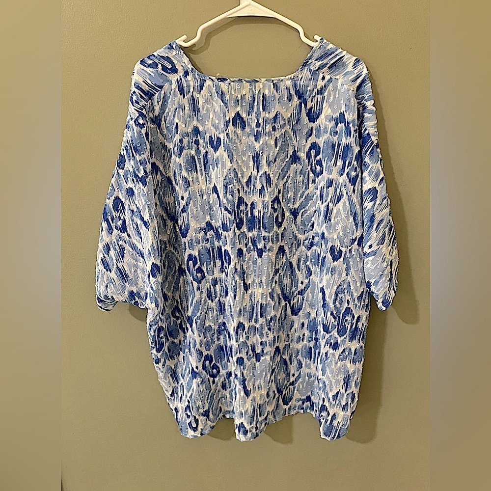 JADE women's blue/white pattern tunic blouse size M/L new with tags